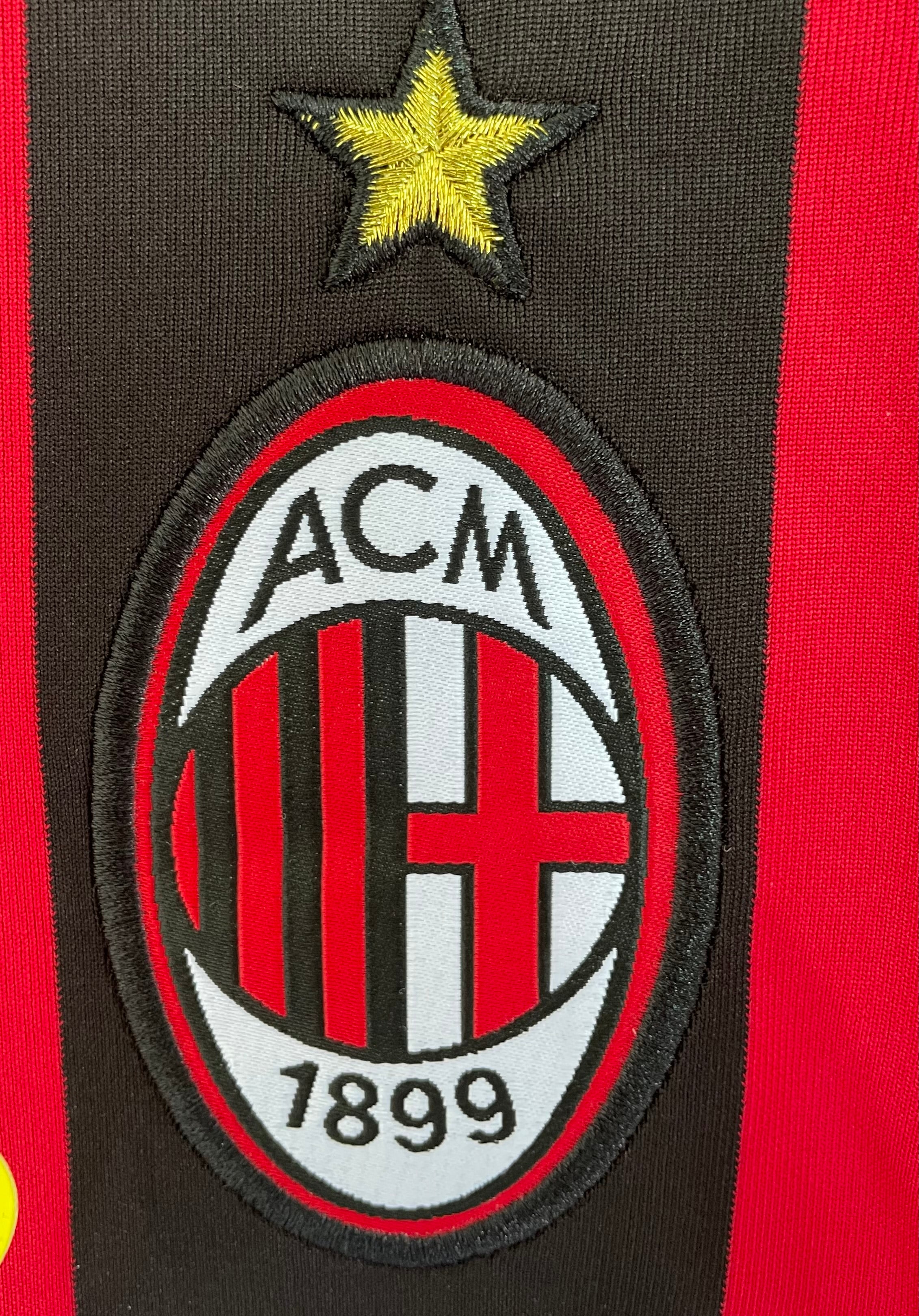 Camiseta retro Milan temporada 2006/2007