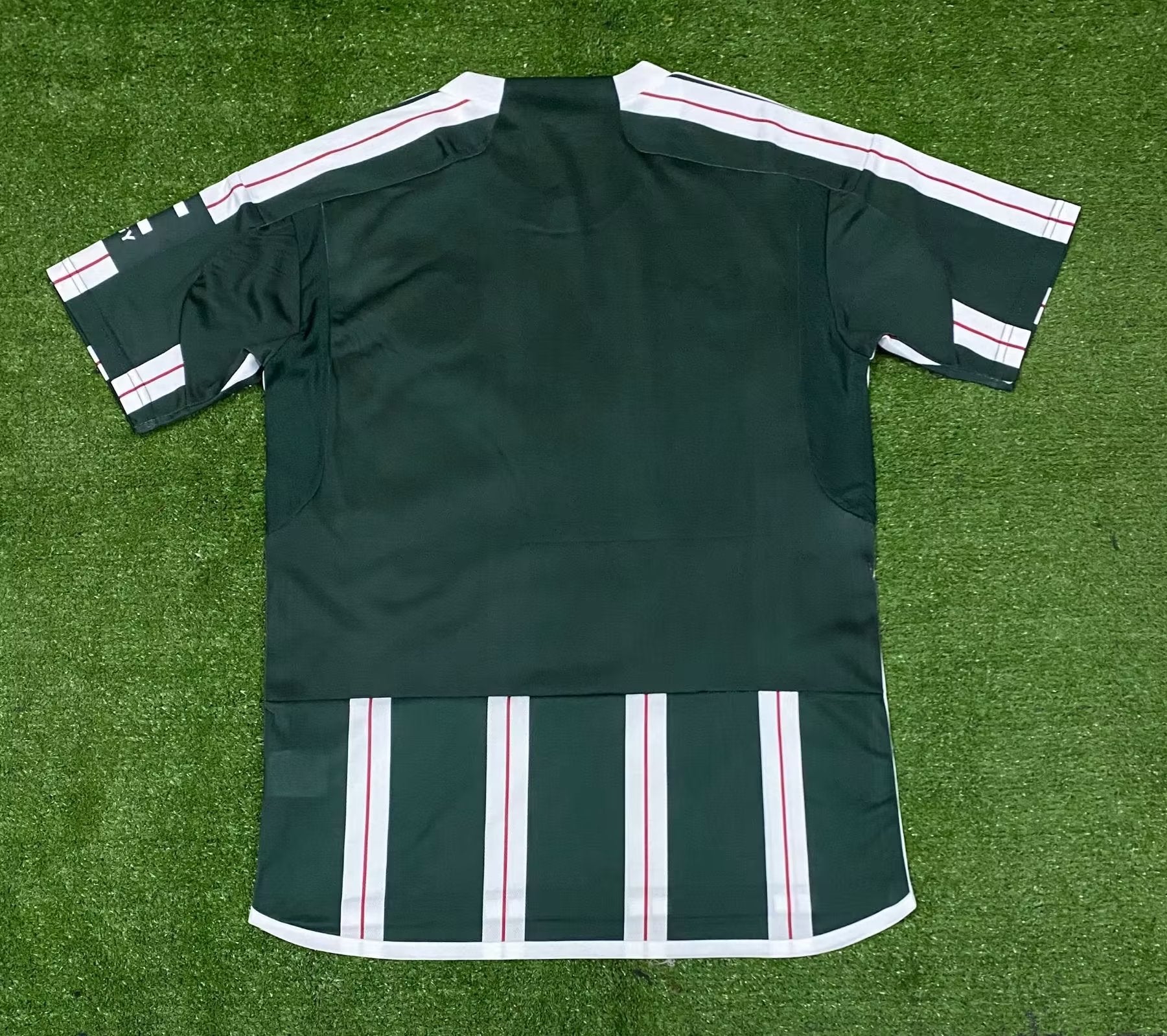 Camiseta alternativa del Manchester United temporada 23/24